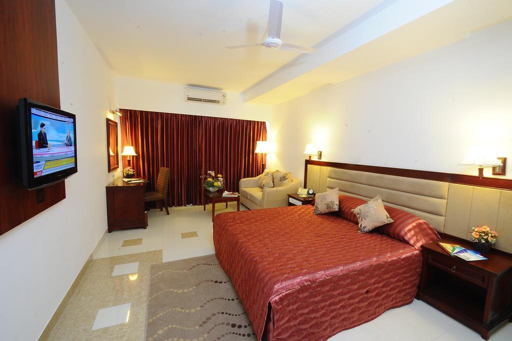 Rr Inn Palayankottai Chambre photo