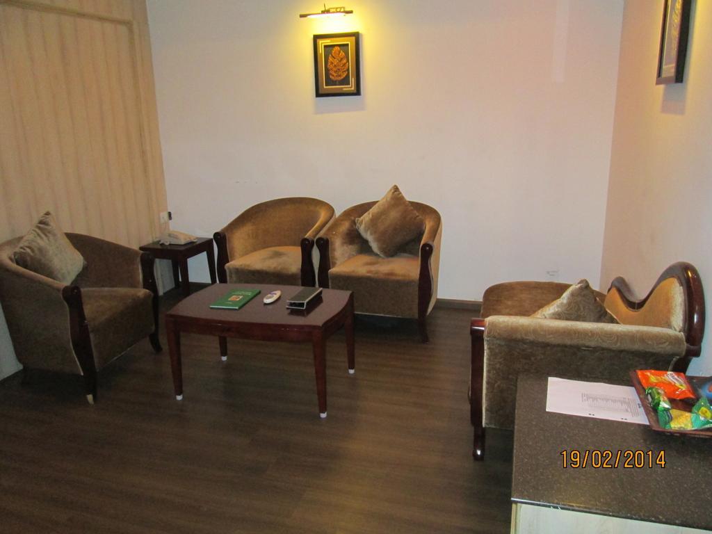Rr Inn Palayankottai Chambre photo